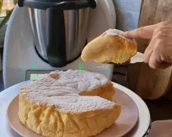 Step <p>Agrega la harina y mezcla 20 seg/ vel 3</p> illustration